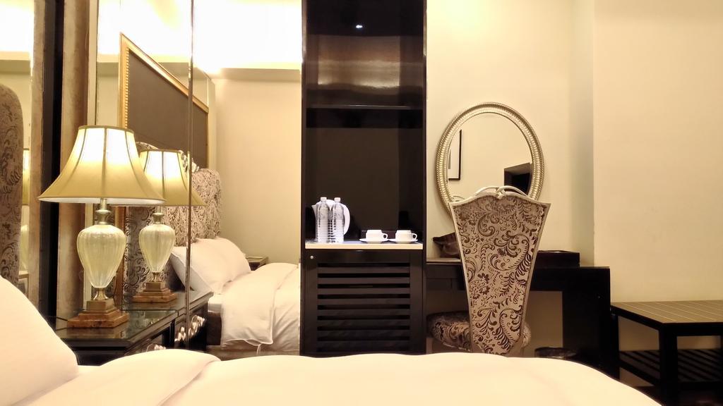Hotel Modern Puli Habitación foto